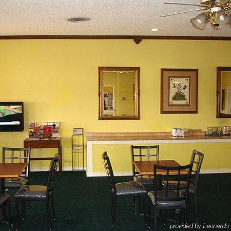 Value Lodge Brownwood Restaurant photo