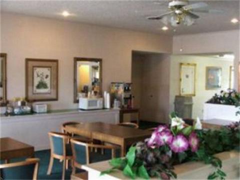 Value Lodge Brownwood Restaurant photo